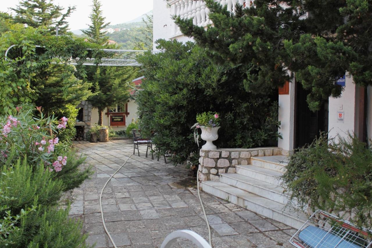 Apartments And Rooms With Parking Space Klenovica, Novi Vinodolski - 5590 Ngoại thất bức ảnh