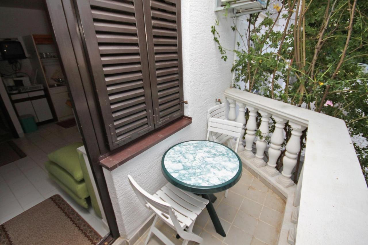 Apartments And Rooms With Parking Space Klenovica, Novi Vinodolski - 5590 Ngoại thất bức ảnh